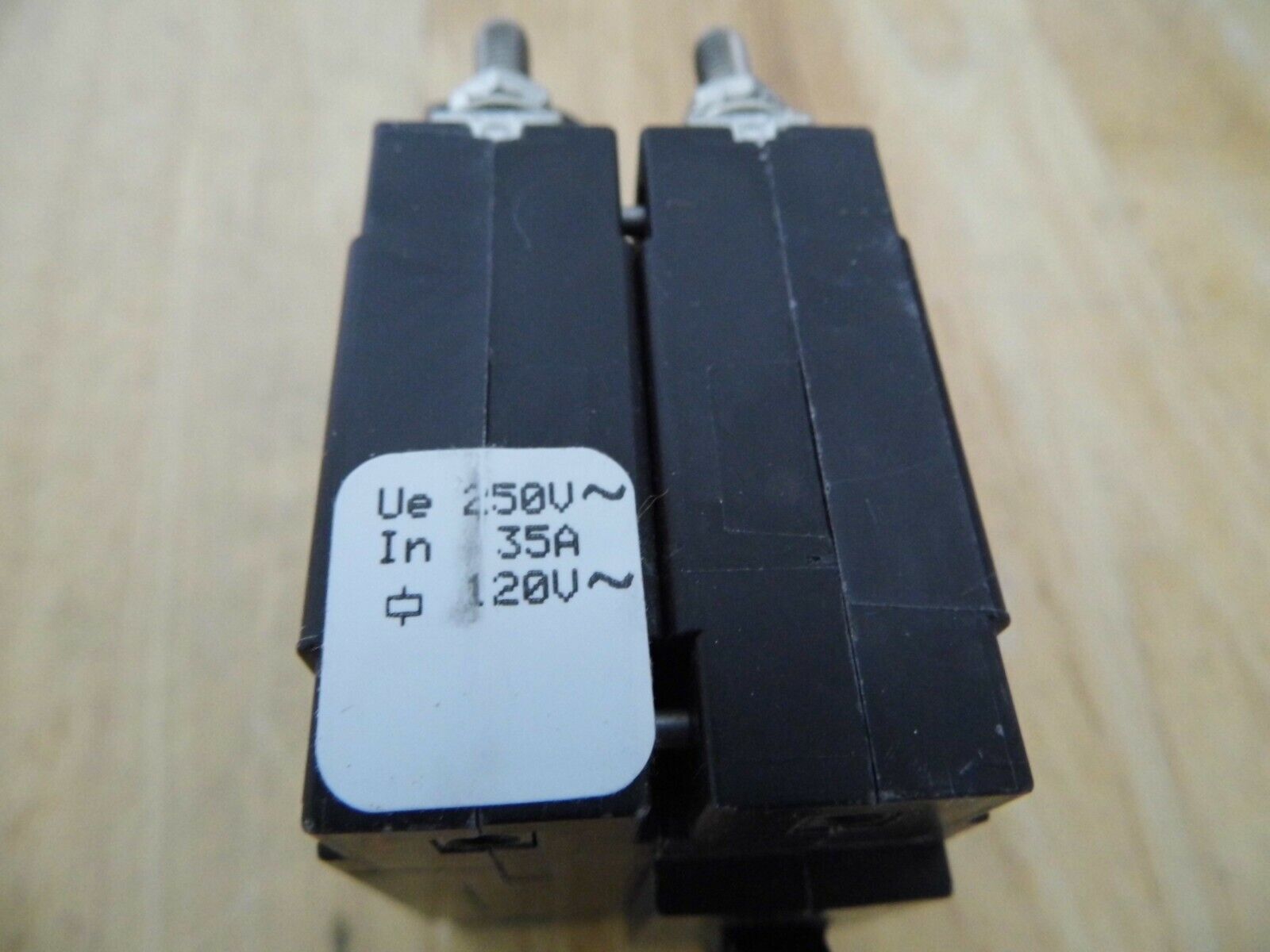 AIRPAX / SENSATA Circuit Breaker Relay IELK21-28851-1-V, several in stock AIRPAX / SENSATA Circuit Breaker Relay IELK21-28851-1-V, several in stock